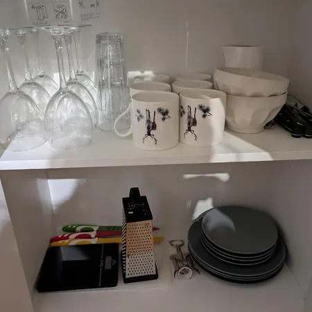 Koselig Kjellerleilighet, Gratis Parkering! * Trondheim